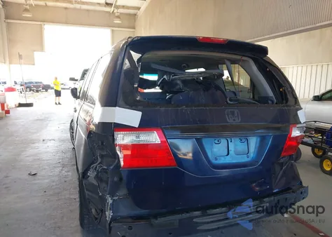 2005 Honda Odyssey Ex z USA, uszkodzony, nr VIN 5FNRL38425B121158